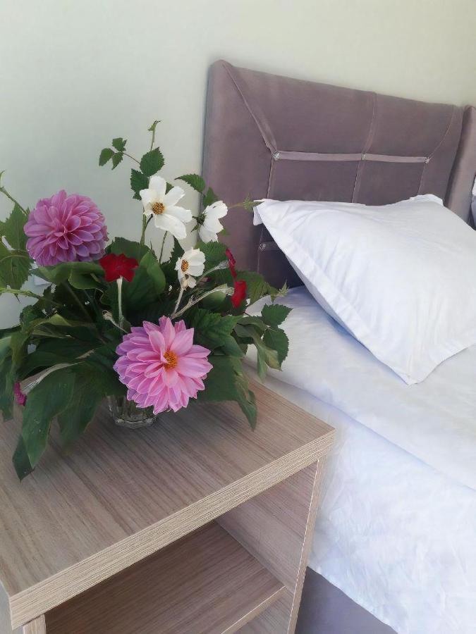 Guest House Mari30 เมสเตีย ภายนอก รูปภาพ